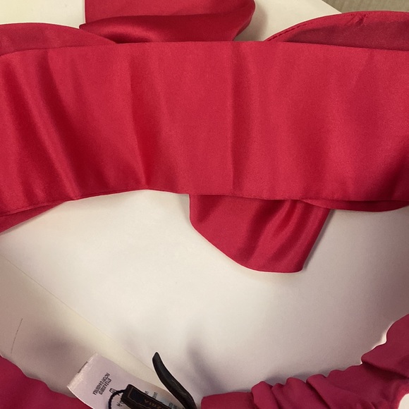 BCBG MaxAzria satin taxido belt - Picture 9 of 9